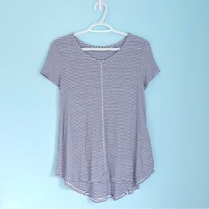 Black & White Striped Short Sleeve Top (Juniors L)